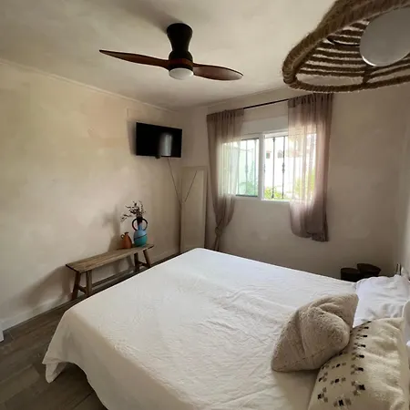 Villa Con Piscina En La Montana Hasta 10 Personas