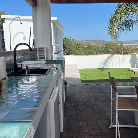 Con Piscina En La Montana Hasta 10 Personas