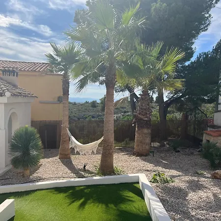 Con Piscina En La Montana Hasta 10 Personas *