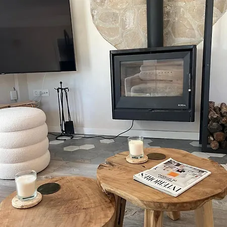 Con Piscina En La Montana Hasta 10 Personas *