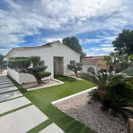 Con Piscina En La Montana Hasta 10 Personas Villa