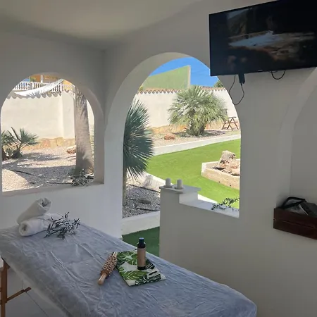 Con Piscina En La Montana Hasta 10 Personas Villa